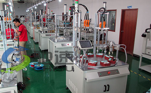 轉(zhuǎn)臺(tái)式擰螺絲設(shè)備